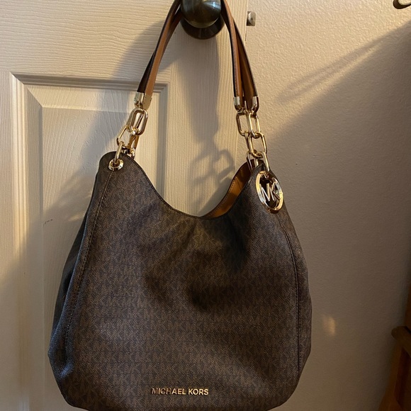Michael Kors purses, wallet. CK purse and wristlet. EXCELLENT, Near new - Picture 1 of 10